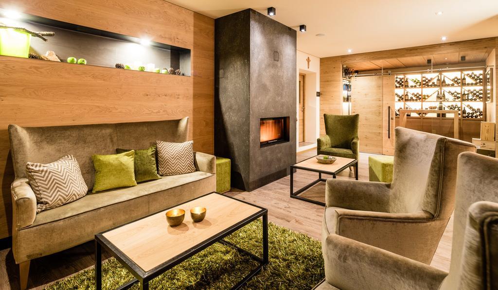 רזיה Aktiv Hotel Edelweiss מראה חיצוני תמונה