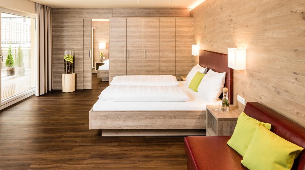 רזיה Aktiv Hotel Edelweiss מראה חיצוני תמונה
